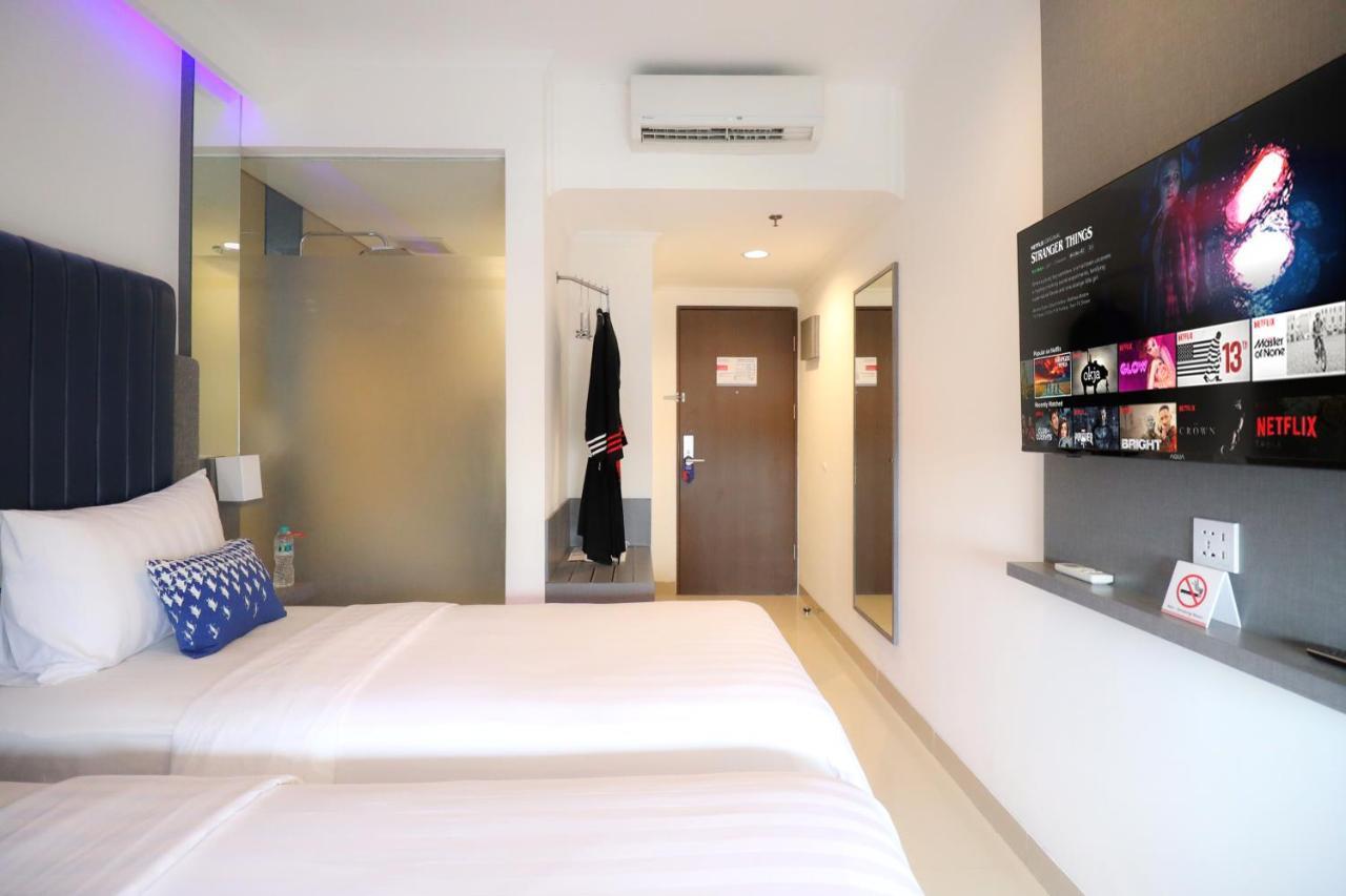 Moritz Biz Gandaria Hotel Jakarta Exterior photo