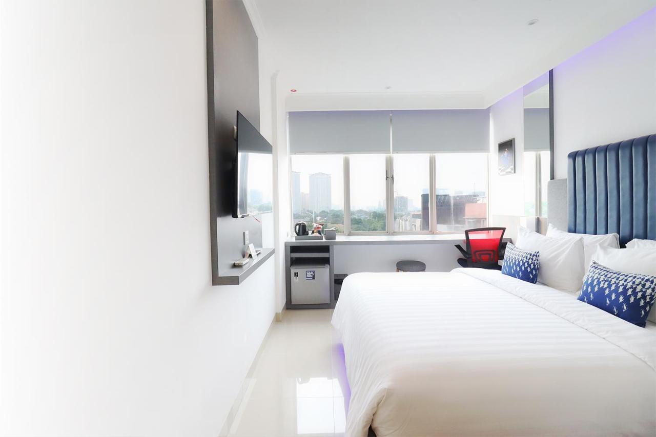 Moritz Biz Gandaria Hotel Jakarta Exterior photo