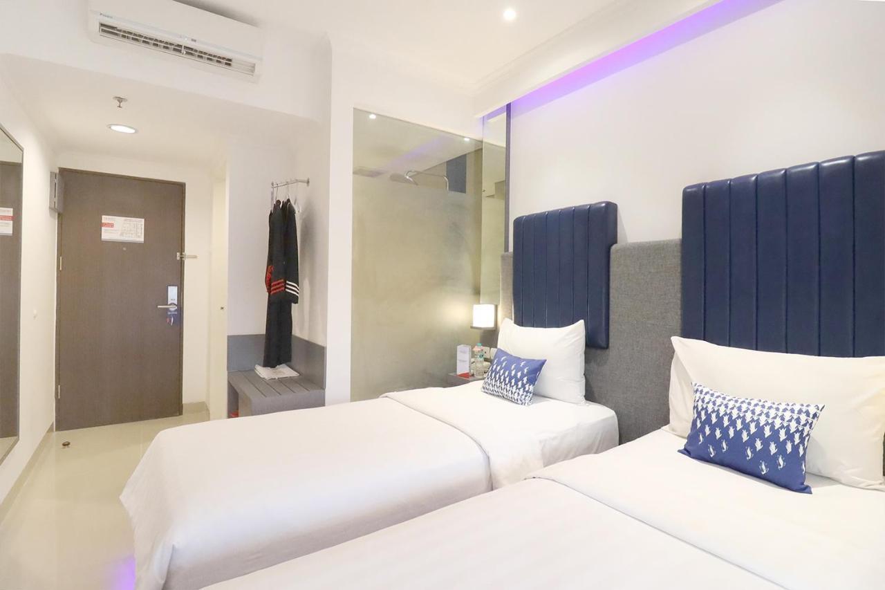 Moritz Biz Gandaria Hotel Jakarta Exterior photo
